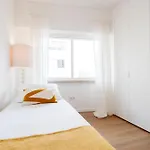 The Alcantara Metropolitan Apartment, Gateway To The Lisboa