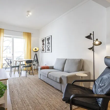 The Alcantara Metropolitan Apartment, Gateway To The شقة