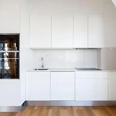 アパート The Alcantara Metropolitan Apartment, Gateway To The