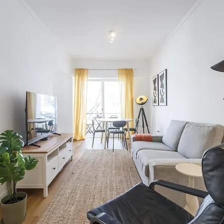 The Alcântara Metropolitan Apartment, Gateway To The