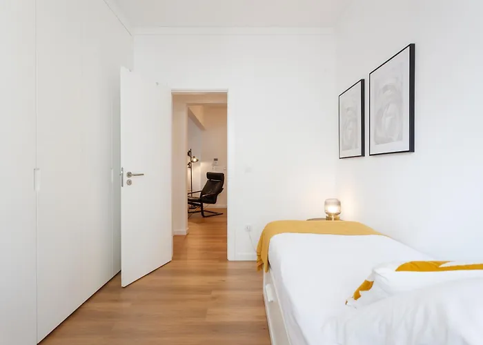 Apartment The Alcantara Metropolitan Apartment, Gateway To The *